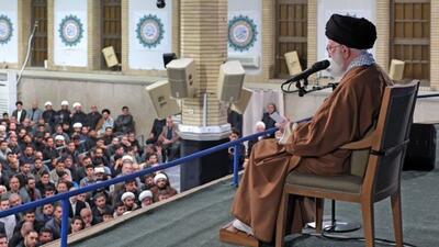 مقام معظم رهبری: جمهوری اسلامی دربرابر زورگویی ها محکم ایستاده است
