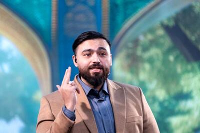 مجری تلویزیون با تف مشکل تورم و دلار را حل کرد