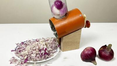 خلاقیت / ساخت پیاز خردکن با لوله پلاستیکی و قوطی حلبی