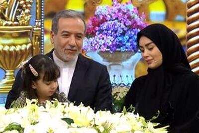 عباس عراقچی به همراه همسر و فرزندش برای اولین بار روی آنتن زنده تلویزیون | 30 اسفند 1403