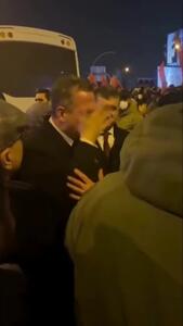 پلیس ترکیه اسپری فلفل روی صورت علی ماهیار معاون حزب CHP پاشید!