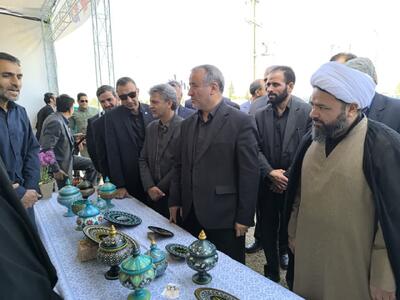 بازدید استاندار خراسان جنوبی از بازارچه صنایع دستی عشق‌آباد
