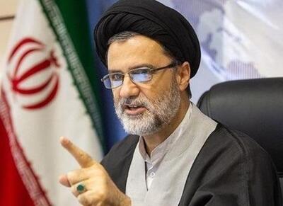 انتقاد نبویان از حسام الدین آشنا: مذاکره با آمریکا معادل «تحویل ناموس ملت ایران به دشمن» است | رویداد24