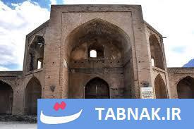 سردر کاروانسرای تاریخی نطنز بر اثر زلزله فروریخت