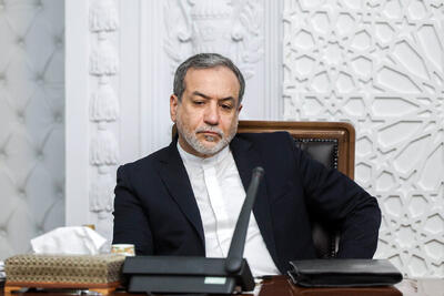 قاب پربازدید از عراقچی و همسرش در پخش زنده
