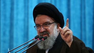سید احمد خاتمی : هزینه دینداری بسیار کمتر از هزینه تسلیم است / تا وقتی آمریکا آدم نشده است شعار مرگ بر آمریکا باید سر داده شود