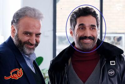 عکسی از هادی کاظمی بازیگر فیلم قلهک در آغوش همسر جذاب و معروفش