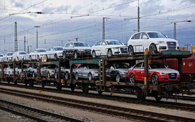 حمل خودرو با قطار؛ شرایط، مدارک لازم و نکات ایمنی