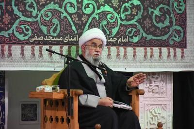 دنیای غرب دنبال تقدس زدایی و نادیده گرفتن مقدسات است