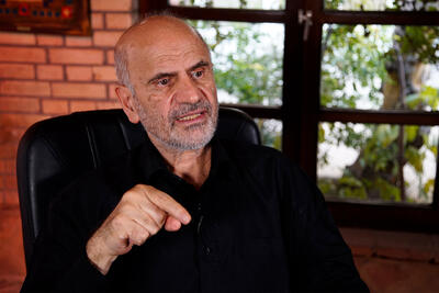 فرشاد مومنی: تداوم مشکلات اقتصادی حوادث خونین ۱۴۰۱ را دوباره رقم می‌زند