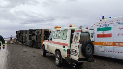 ۱۹ مصدوم درپی واژگونی اتوبوس در جاده چوپانان به انارک نایین