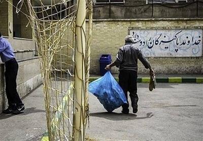 فشار تورم بر زندگی  باباهای مدرسه /حقوق تا وسط ماه نمی‌رسد!