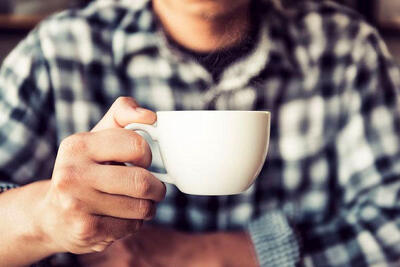 آیا نوشیدن قهوه برای افرادی که فشار خون دارند خطرناک است؟ + عکس - سبک ایده آل