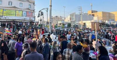 شلوغی بازار بندر گناوه در نوروز