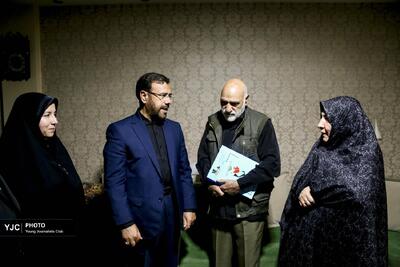جامعه ما به معرفی الگو‌های ارزشمند نیاز دارد