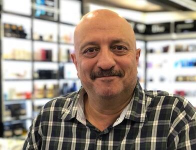 خونسردی جالب مسعود روشن پژوه از تصادف بد ماشینش در مصاحبه تلویزیونی + فیلم - آینه فردا