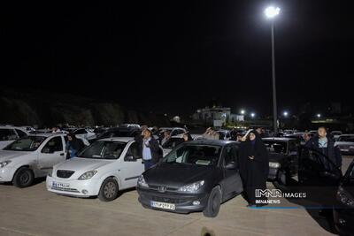 عکس/ مراسم احیای خودرویی شب قدر در شیراز