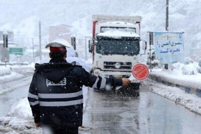 آغاز بارش شدید برف در برخی جاده‌ها؛ هشدار به مسافران نوروزی
