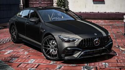 آنباکسینگ لذت بخش جدیدترین مرسدس بنز AMG GT 63S