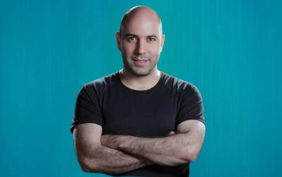 بیوگرافی بابک بختیاری موسس آیس‌ پک از ترک تحصیل، مسافرکشی تا تاسیس برند مشهور