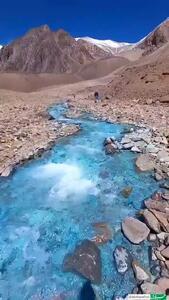 تصاویر رویایی از رودخانه شکل گرفته از یخچال‌های کوهستانی آرژانتین