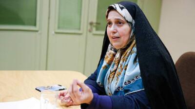 پروانه سلحشوری: پس از اجرای قانون حجاب زنان بیشتری از ایران فرار می کنند - مردم سالاری آنلاین