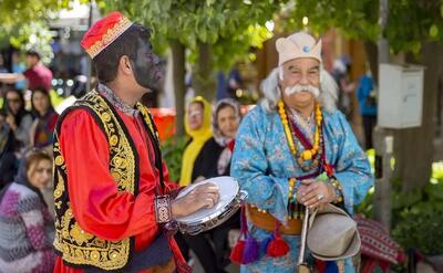 اقدام توهین آمیز شهرداری قزوین به نماد نوروزی + فیلم