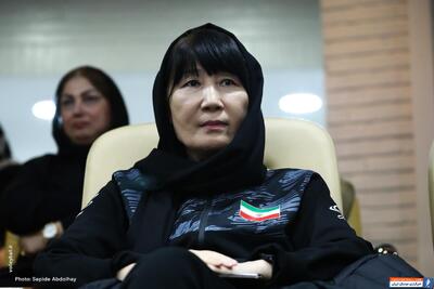 نخستین اردوی انتخابی تیم ملی والیبال زنان؛ 19 بازیکن لی دو هی مشخص شدند - پارس فوتبال