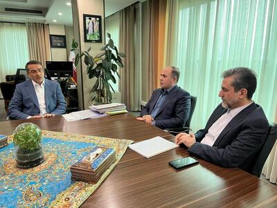 بررسی وضعیت کارکنان و مسائل وزارت جهاد کشاورزی