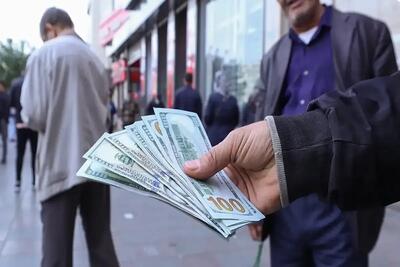 پیش بینی قیمت دلار ۶ فروردین ۱۴۰۴ / دلار سال جدید را در منطقه ۱۰۰ هزار تومان استارت زد - تجارت‌نیوز