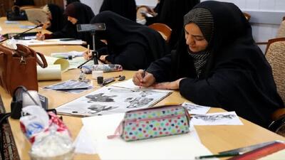 خلق اثر بانوان هنرمند قمی در رویداد رسانه‌ای آیه نگار