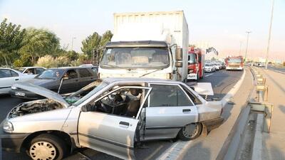 همچنان اجرای قانون بیمه شخص ثالث راننده محور خاک می‌خورد