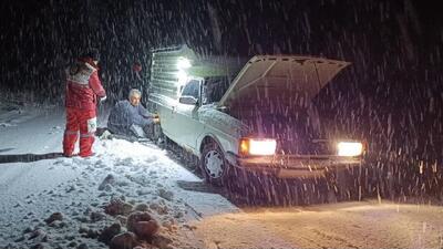 نجات ۴۲ نفر گرفتار در کولاک محور توسکستان