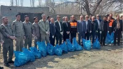 پاکسازی ورودی شهرهای آذربایجان غربی