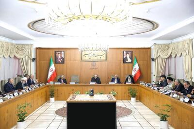 اولین جلسه هیئت دولت در سال 1404؛ معاون پارلمانی غیبت داشت؟