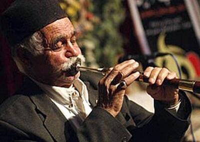 ویدئوی کمتر دیده شده از خالق موسیقی معروف تحویل سال