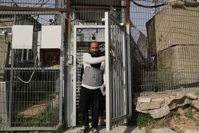 اسرائیلی‌ها فیلمساز فلسطینی برنده اسکار را آزاد کردند
