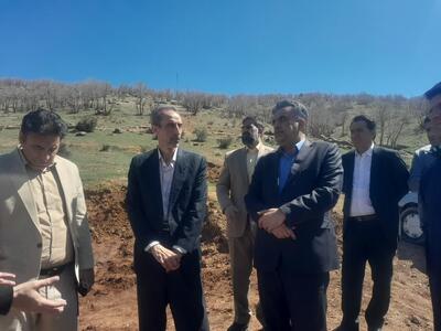 بازرس کل لرستان از پارک جنگلی «مخملکوه» خرم‌آباد بازدید کرد