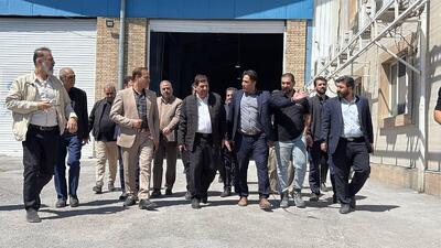 مخبر: تولید ملی رمز پیروزی اقتصاد ایران در جنگ اقتصادی است