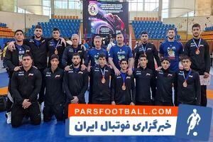 پایان کار تیم کشتی آزاد جوانان با ۱۱ مدال رنگارنگ - پارس فوتبال