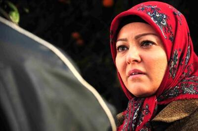 زیبایی خیره کننده رزیتا غفاری در ۵۲ سالگی