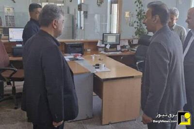 بازدید سرزده مدیرعامل توانیر از مدیریت برق کنگان در استان بوشهر