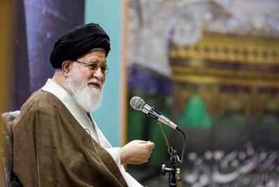 علم‌الهدی: در جامعه دینی ما، دو اقلیت در دو طرف و یک اکثریت در وسط قرار دارند؛ یکی اقلیت جهادی و دیگری، اقلیت ماده‌پرست و منفعت‌طلب/ در صورت غلبه اقلیت مادی‌گرا، اجتماع تبدیل به جامعه درندگان و حیوانات می‌شود/ وقتی فردی پولدار شد، به دنبال ورود به مسئولیت‌های دولتی است تا قدرت پیدا کند