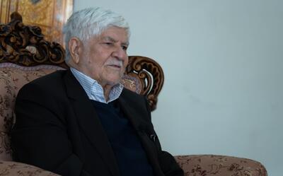 در جریان ساخت سریال «هزار دستان»، گوگوش با چادر مشکی به دفتر من آمد
