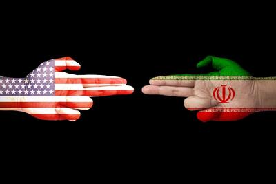 اقتصاددان آمریکایی خبر داد: ترامپ به‌زودی با ایران وارد جنگ می‌شود