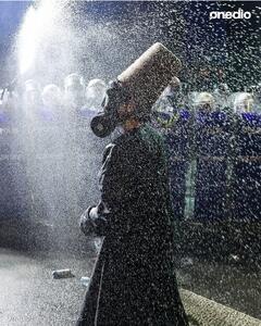 مشهورترین معترض ترکیه که جهانی شد + عکس