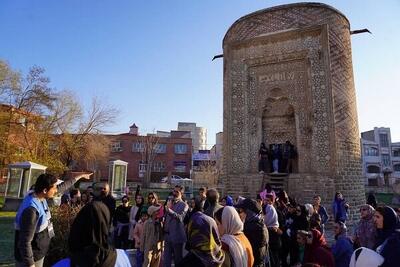 استقبال گرم گردشگران نوروزی از ارومیه شهر ۴۰۰۰ ساله، شهر آب و آیینه