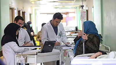 سایه سنگین معاونت درمان بر معاونت پرستاری؛ تعارض منافع یا سیاست گذاری اشتباه؟ / پرستاران: چرا نماینده‌ای در شورای عالی بیمه نداریم؟