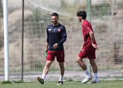 سروش با پنی‌سیلین و کلداکس در تمرین پرسپولیس