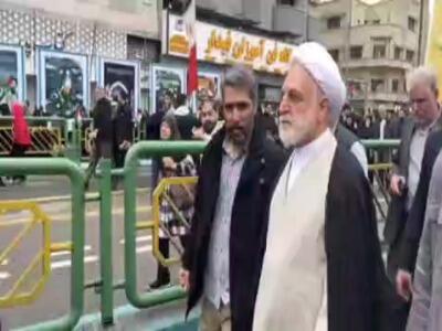 اژه‌ای در صفوف مردم در راهپیمایی روز قدس
